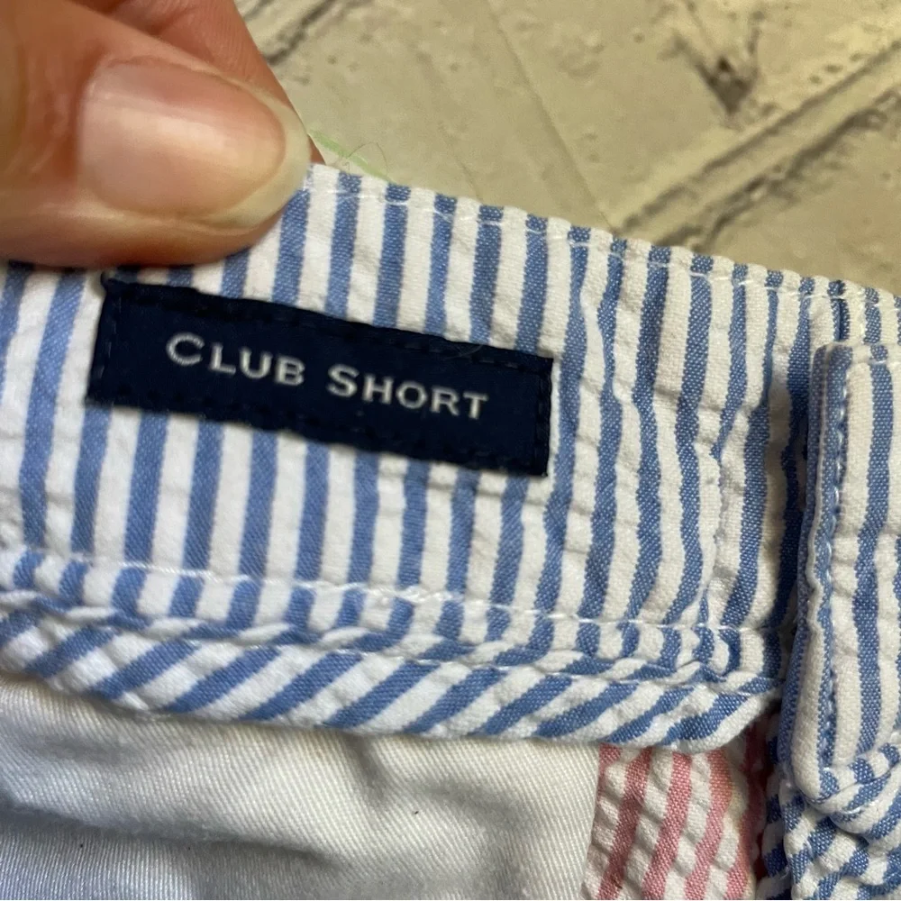 Mens Vineyard Vines Pierced Seersucker Club Shorts - Picture 5 of 6